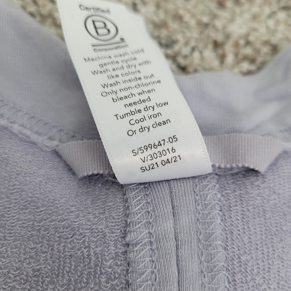 Athleta Cocoon Wrap - Picture 8 of 8